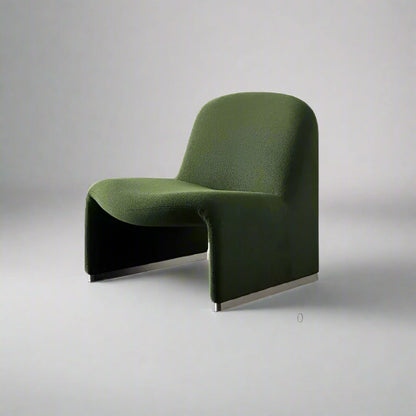Contemporary Lounge Chair – Elegant and Cosy