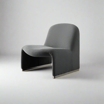 Contemporary Lounge Chair – Elegant and Cosy